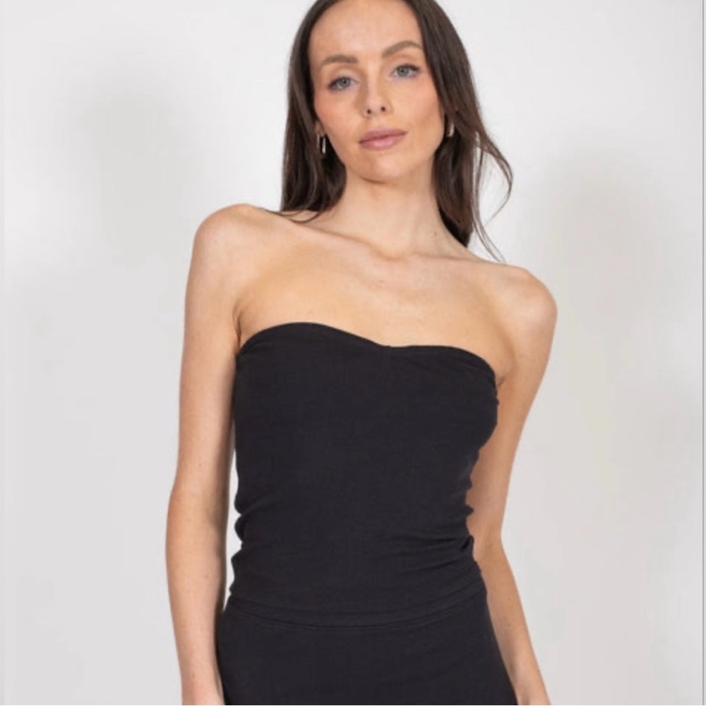 Brunette The Label Elegant Black Maxi Dress